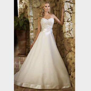 Ella Bridal Wedding Gown